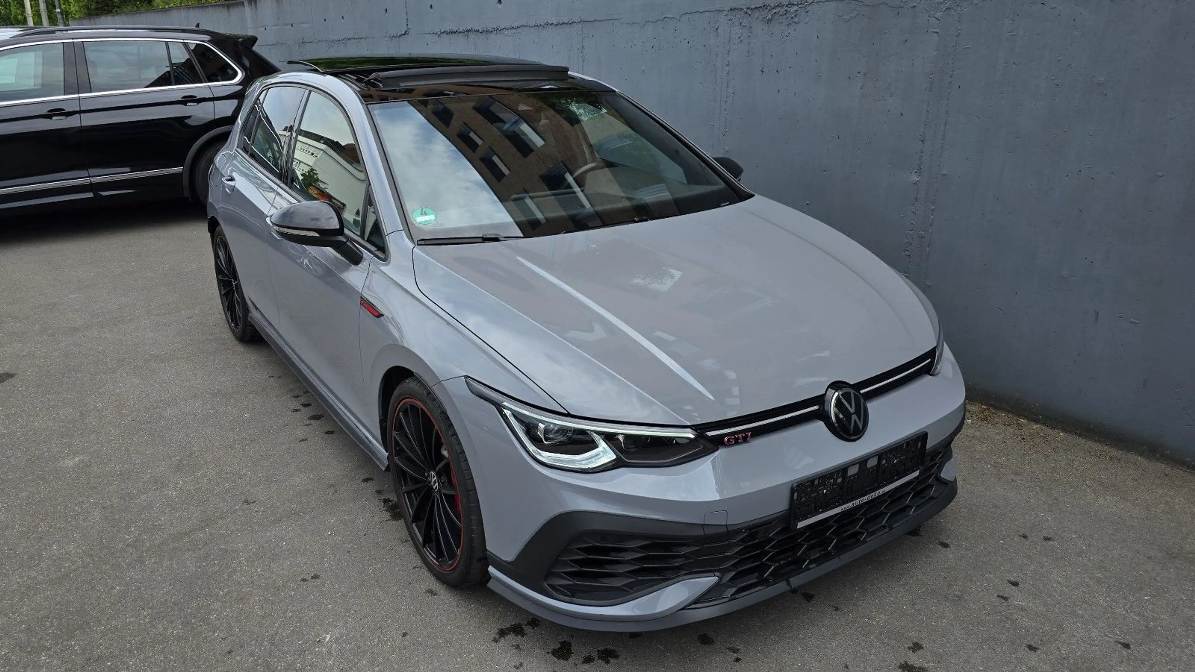 Volkswagen Golf 8  GTI Clubsport DSG * Akrapovic*Black*Pano — photo 2
