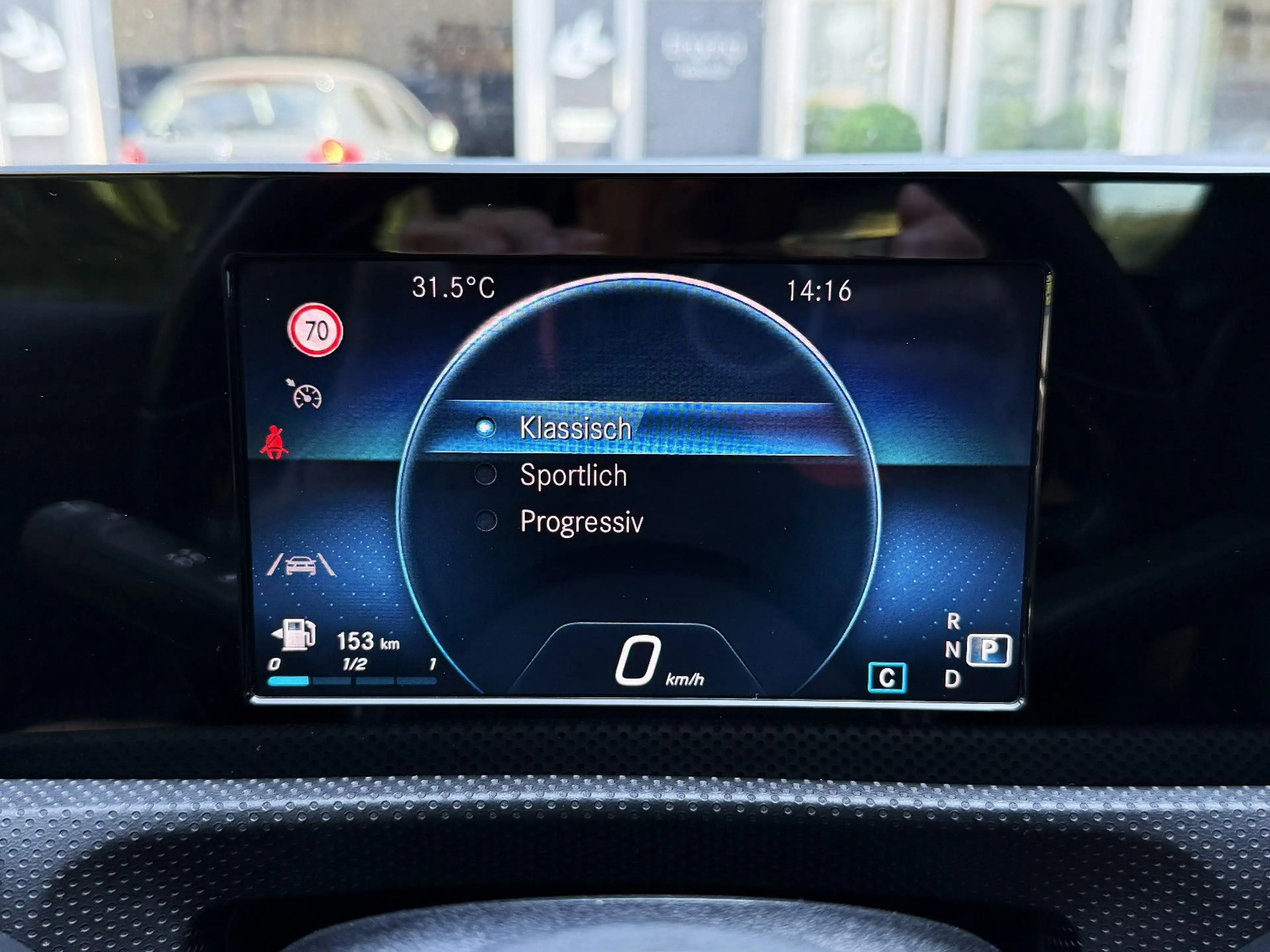 Mercedes-Benz CLA 200 Progressive+LED+AMG-ALU+APPLE CAR+DAB+ — photo 15