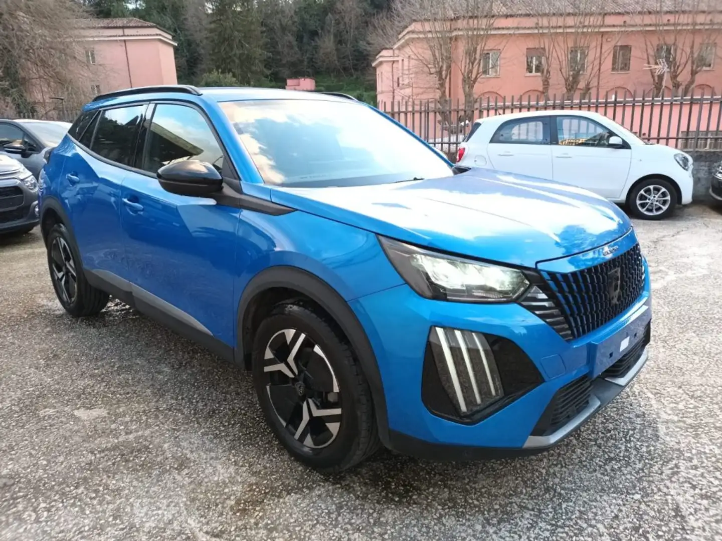 Peugeot 2008 1200 PURETECH ALLURE 130CV EAT8 CARPLAY NAV CAM Blu/Azzurro - 1