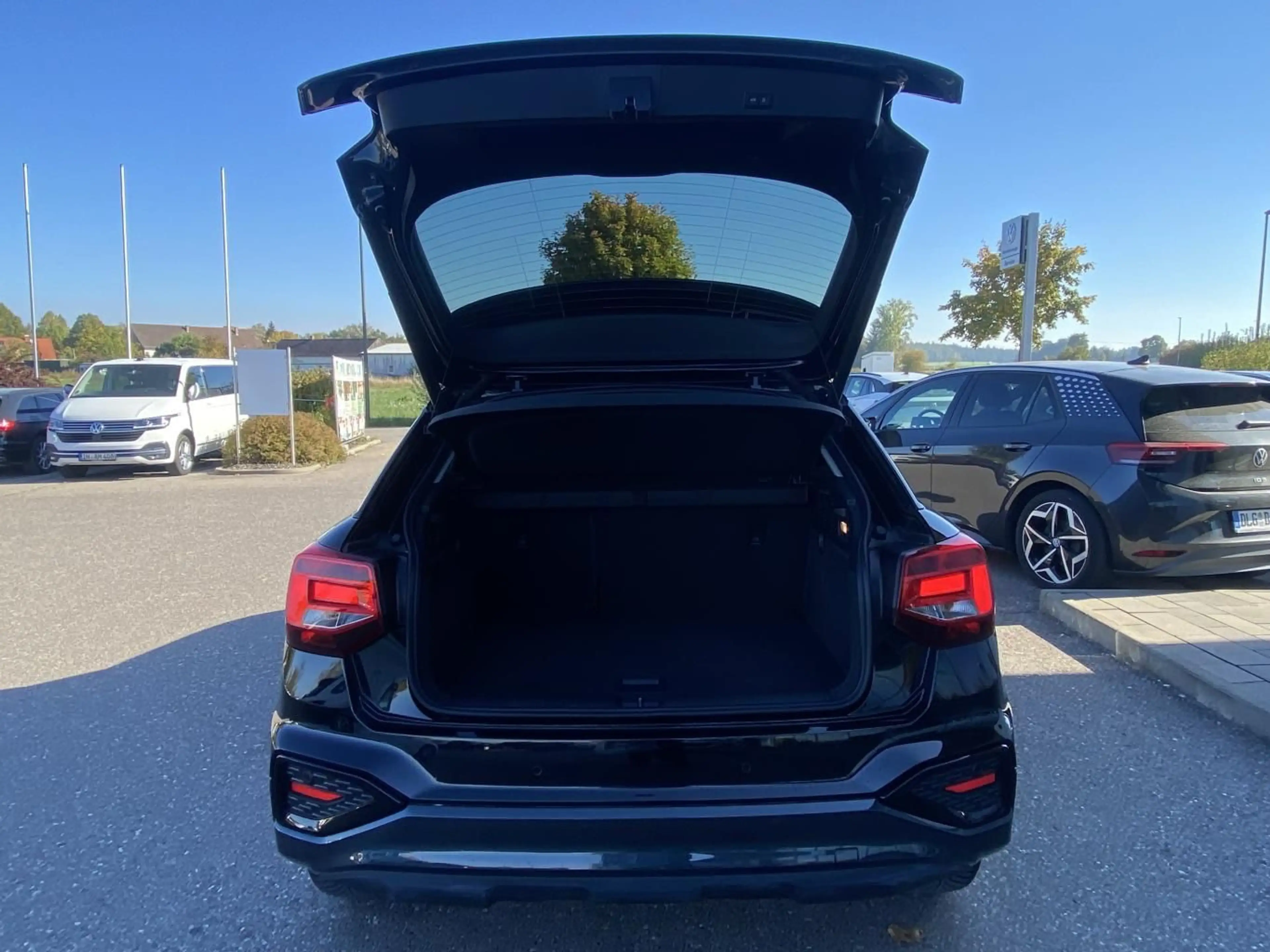 Audi Q2 35 1.5 TSI S-tronic advanced OPTIKPAKET-SCHWA — photo 14