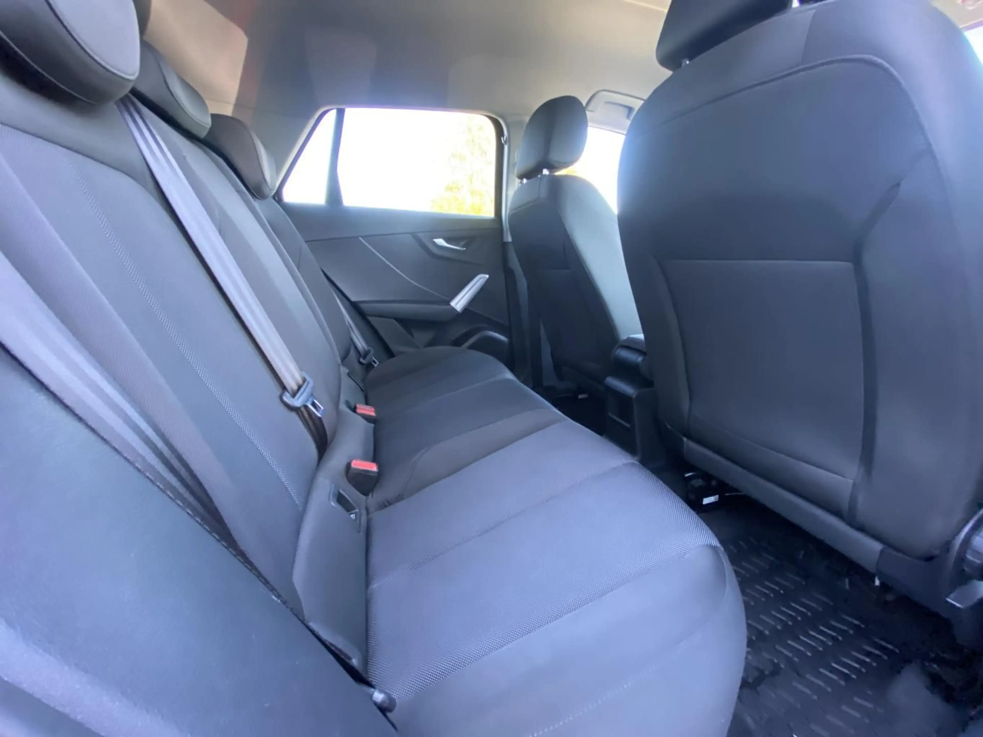 Audi Q2 35 1.5 TSI S-tronic advanced OPTIKPAKET-SCHWA — photo 15