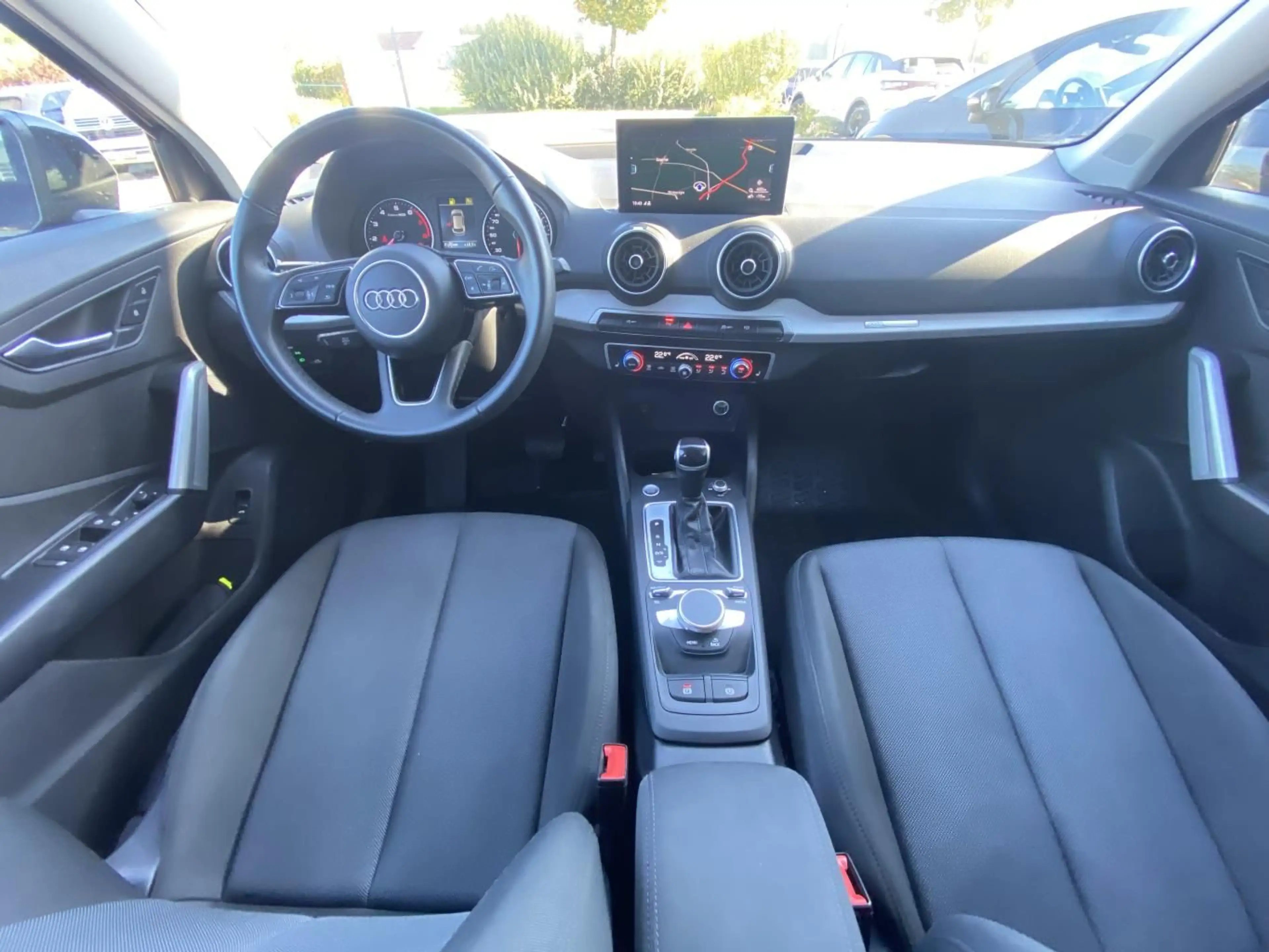 Audi Q2 35 1.5 TSI S-tronic advanced OPTIKPAKET-SCHWA — photo 13