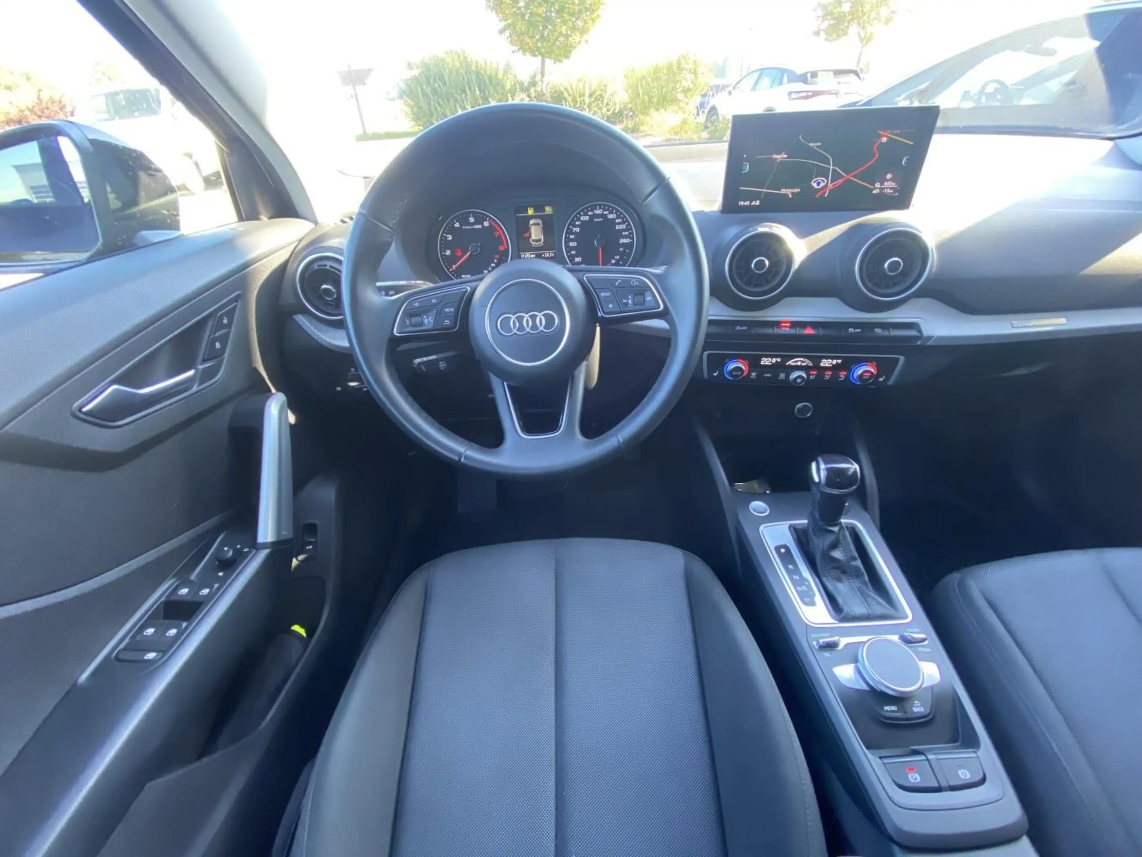 Audi Q2 35 1.5 TSI S-tronic advanced OPTIKPAKET-SCHWA — photo 12