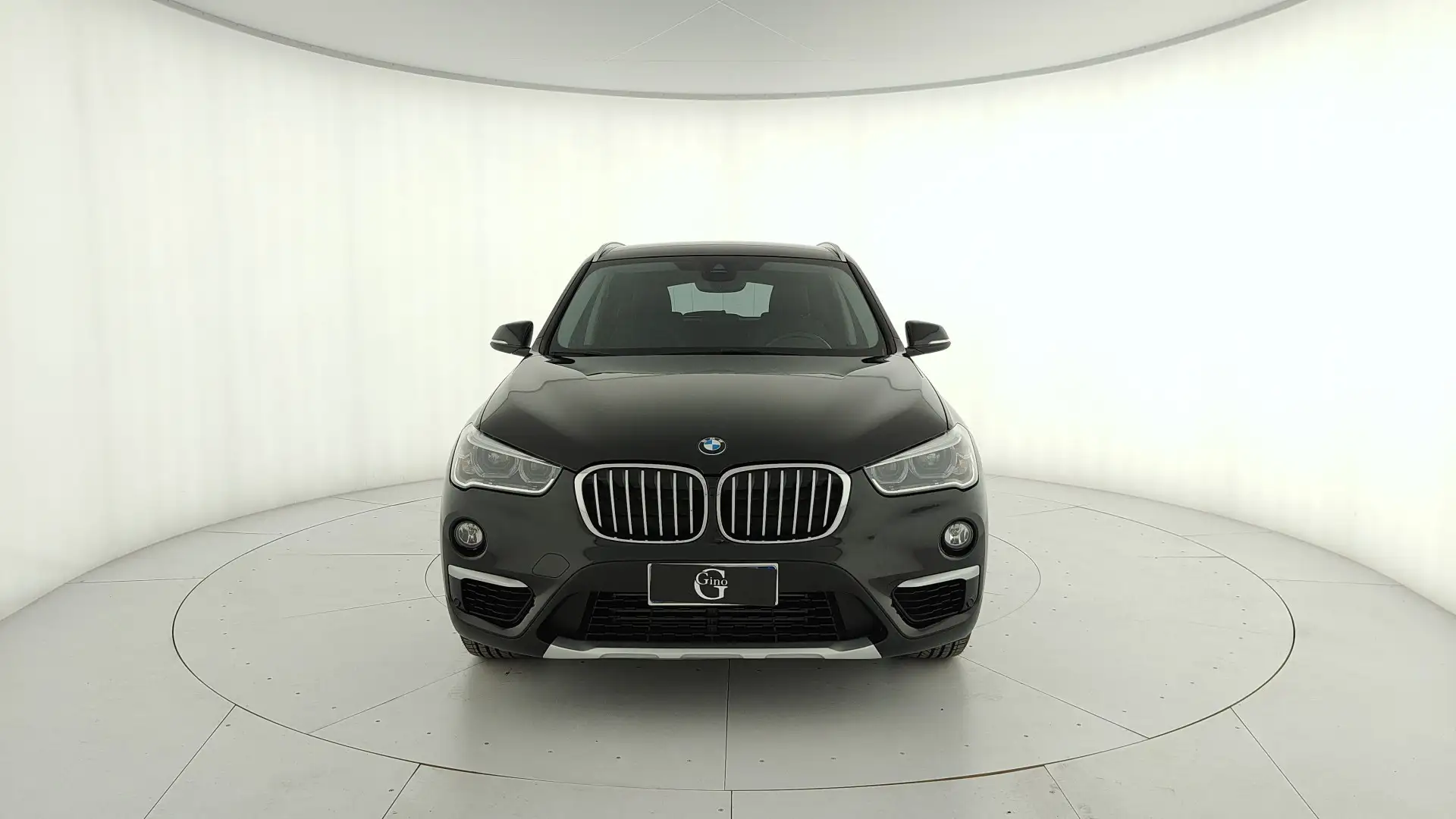BMW X1 sdrive18d xLine auto Noir - 2