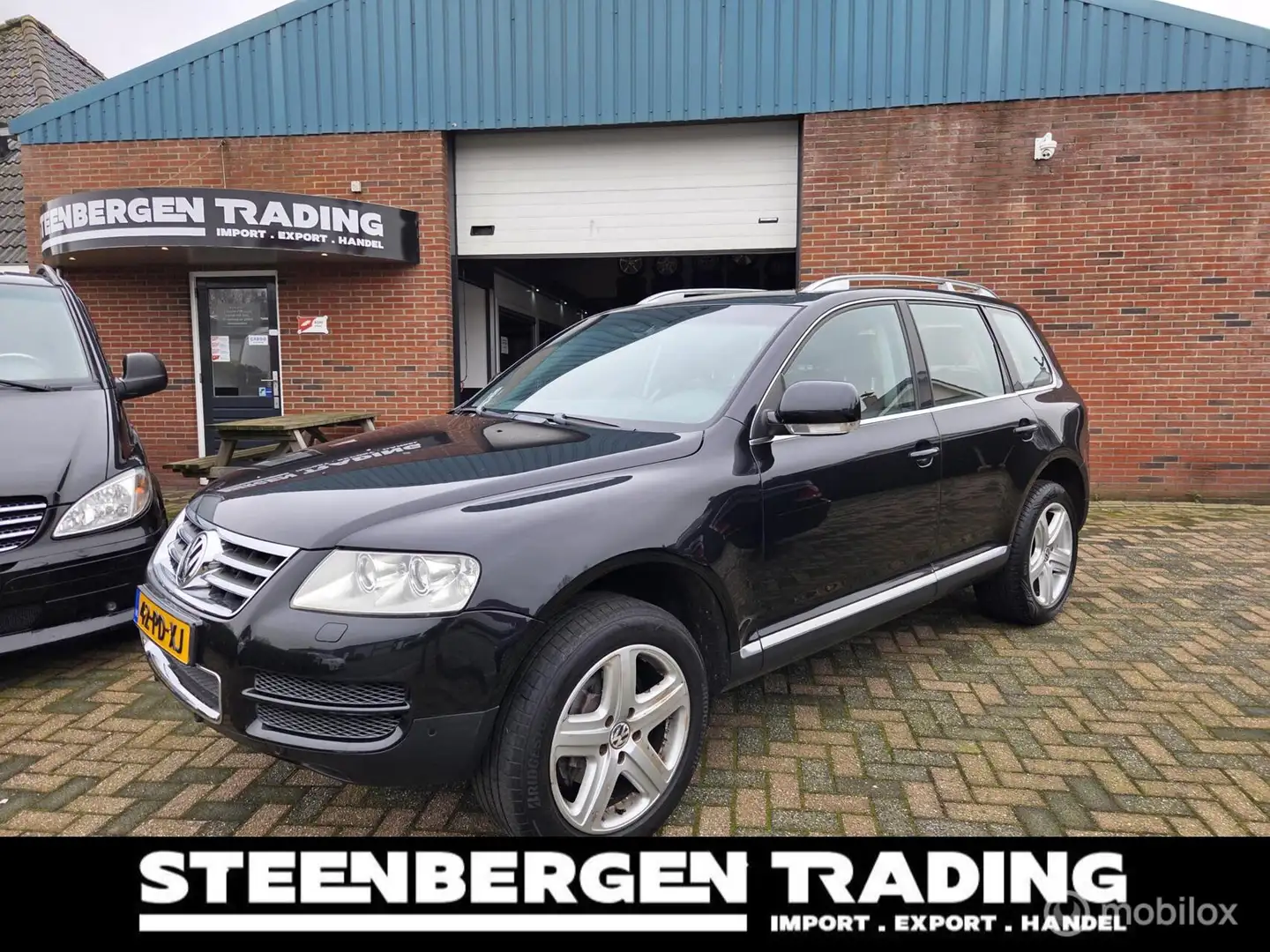 Volkswagen Touareg 3.2 V6 2004 NETTE AUTO/3500KG TREKGEWICHT Zwart - 1