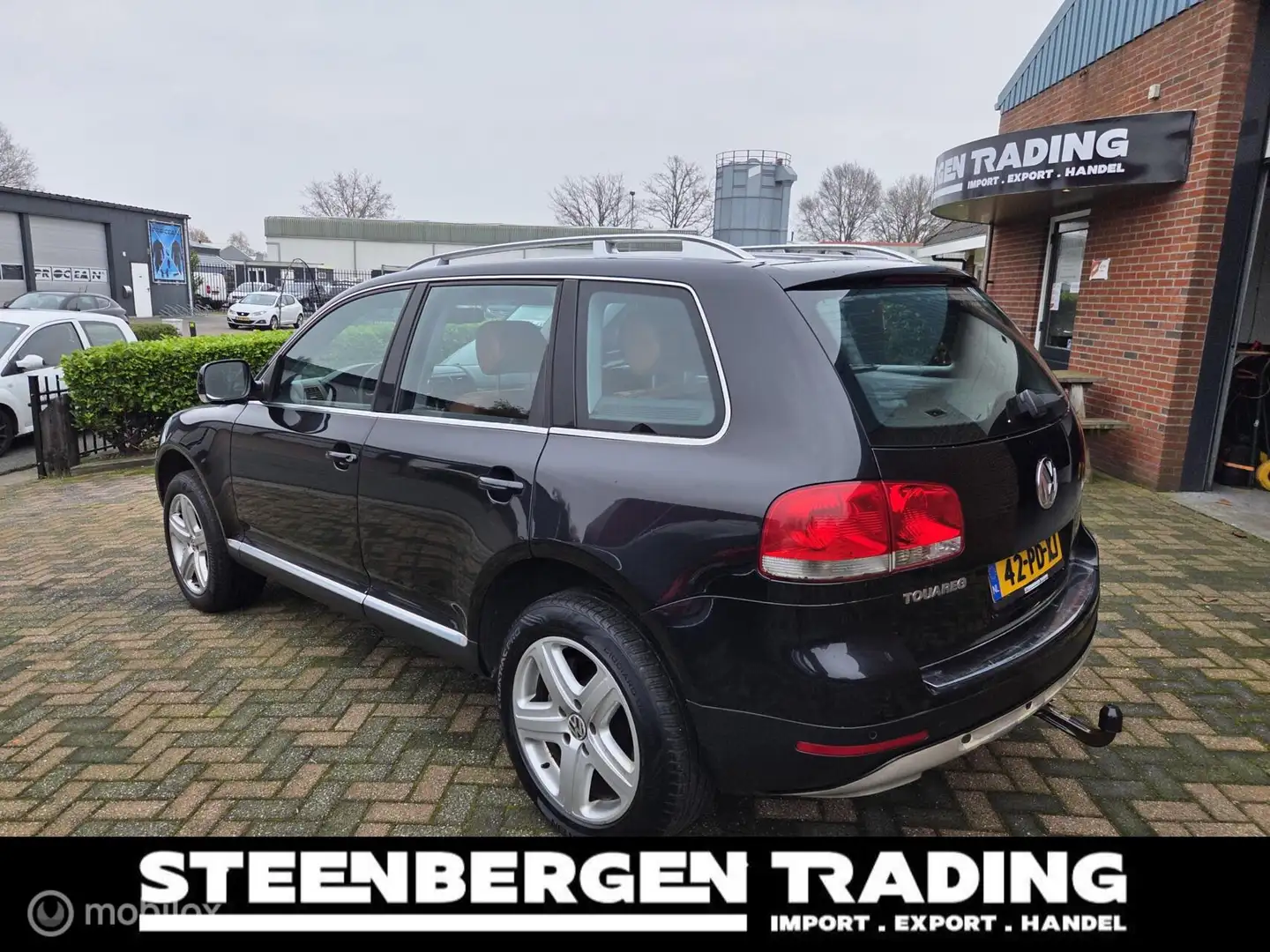 Volkswagen Touareg 3.2 V6 2004 NETTE AUTO/3500KG TREKGEWICHT Zwart - 2