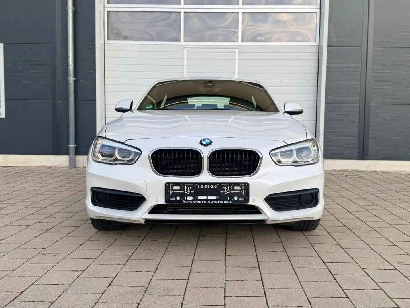 BMW 118 AUTOMATIK/BLUETOOTH/SHZ/GARANTIE Weiß - 2