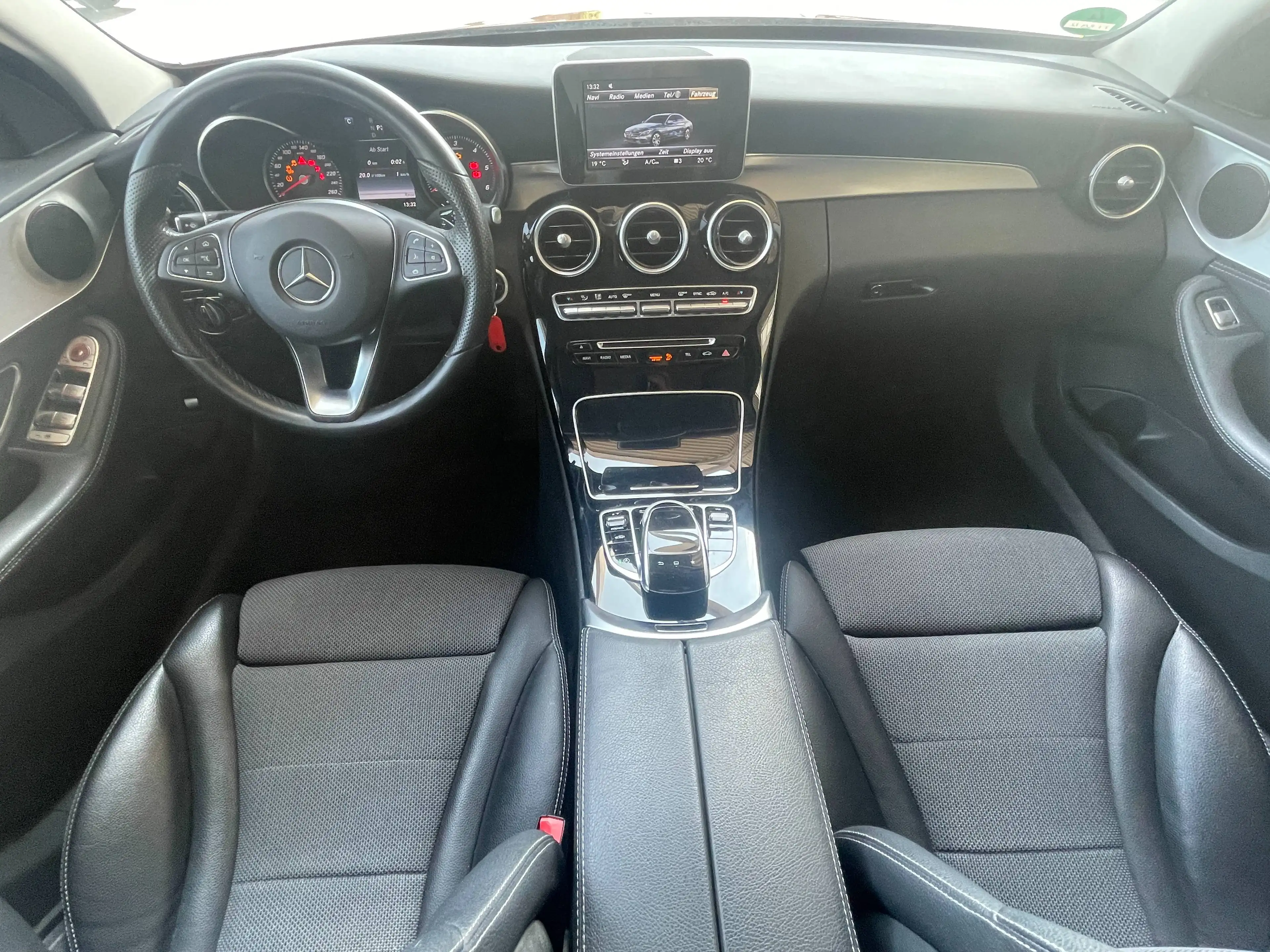 Mercedes-Benz C 250 C-Klasse Diesel (BlueTEC) d 4Matic 7G-TRONIC Avantgarde — photo 10