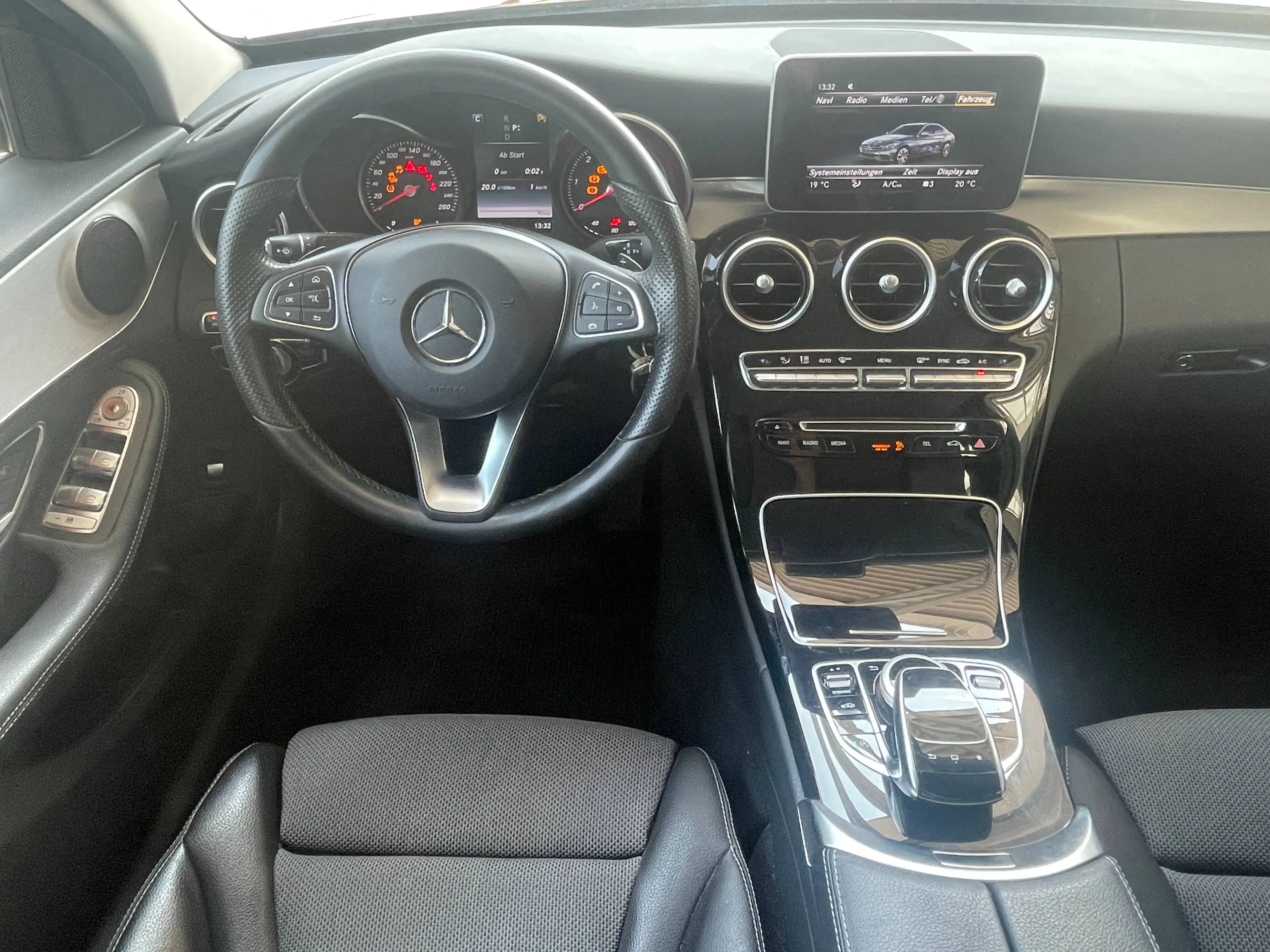 Mercedes-Benz C 250 C-Klasse Diesel (BlueTEC) d 4Matic 7G-TRONIC Avantgarde — photo 9