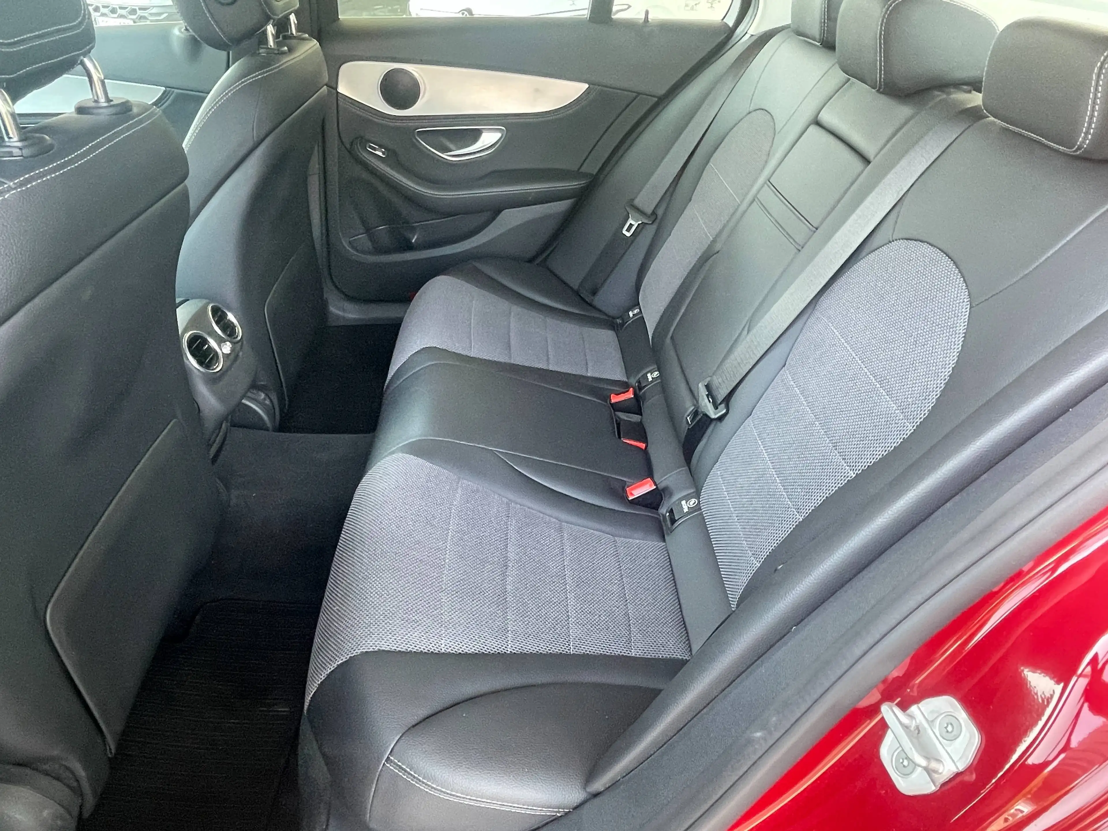 Mercedes-Benz C 250 C-Klasse Diesel (BlueTEC) d 4Matic 7G-TRONIC Avantgarde — photo 8
