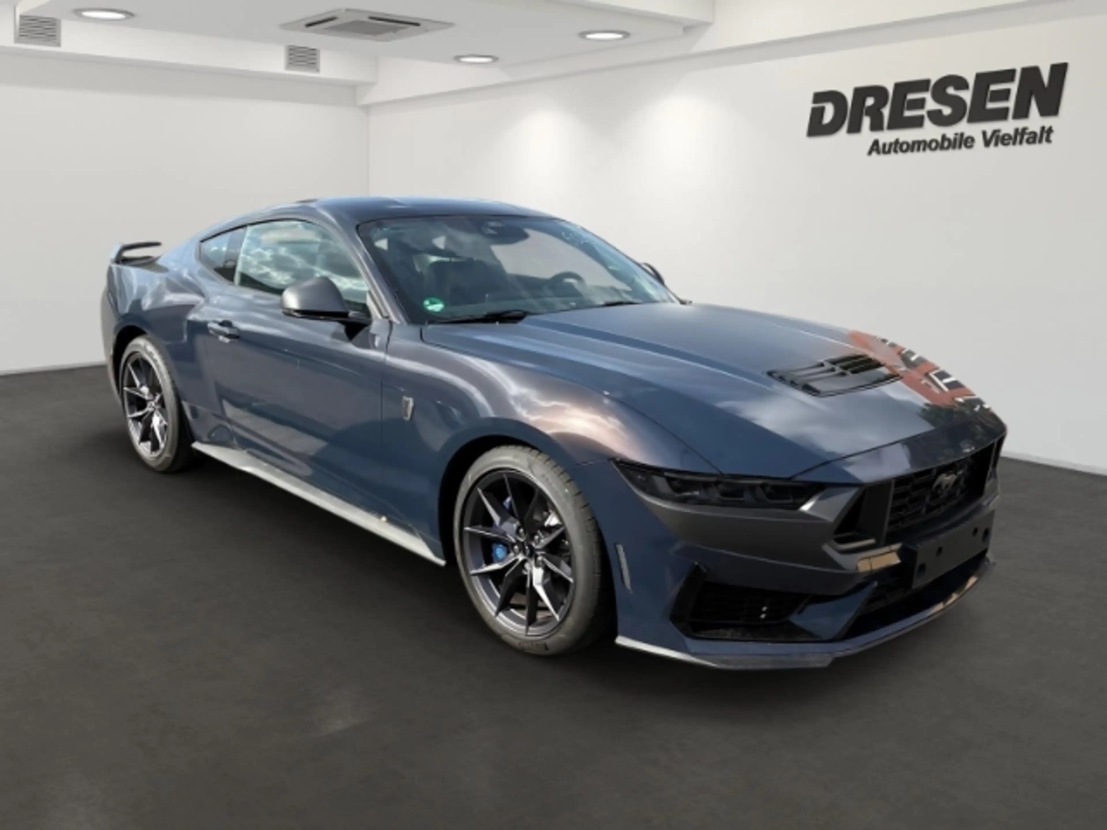 Ford Mustang Fastback 5.0 Ti-VCT V8 334 kW Dark Horse + Bremssä — photo 2