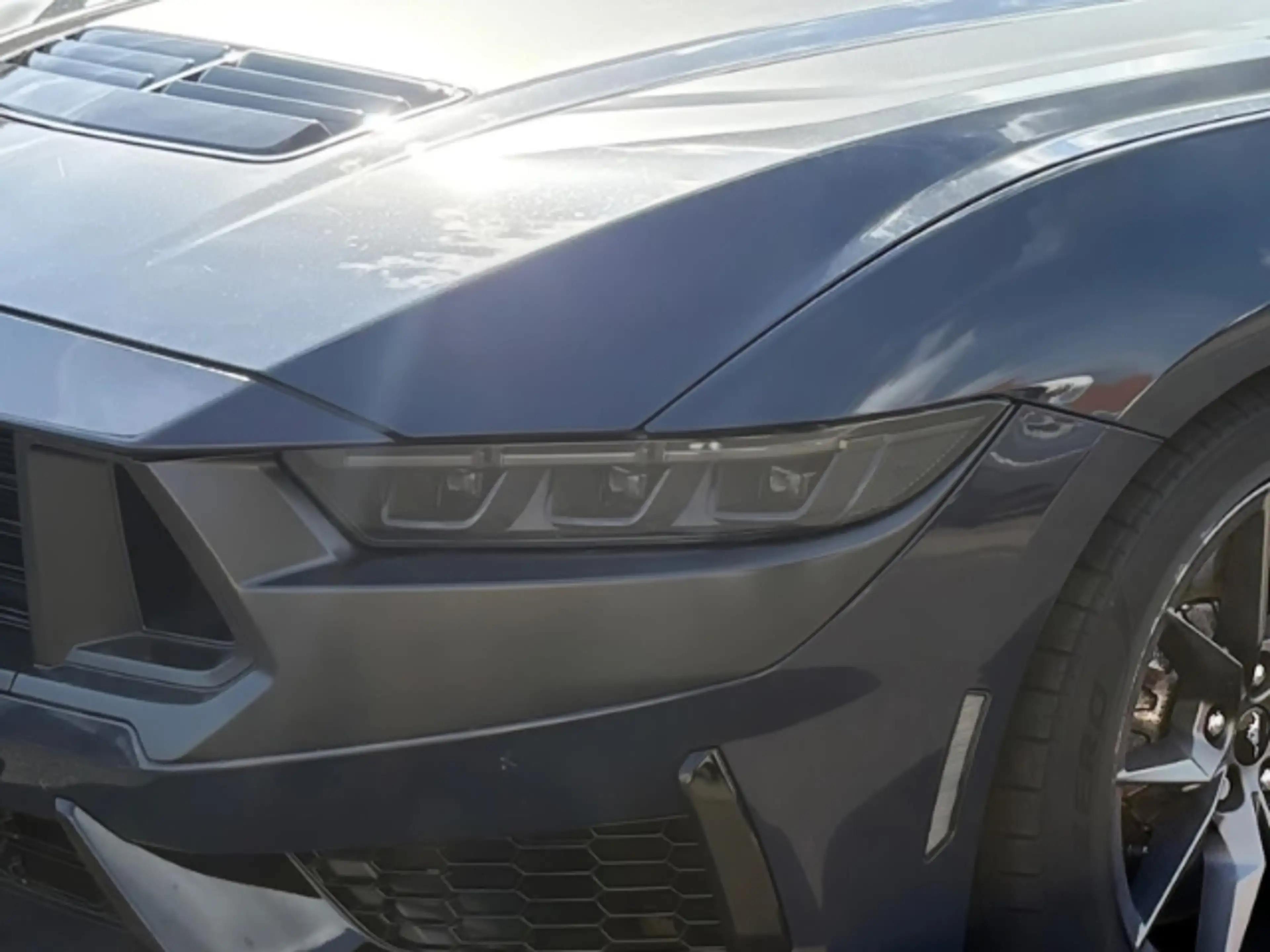 Ford Mustang Fastback 5.0 Ti-VCT V8 334 kW Dark Horse + Bremssä — photo 5