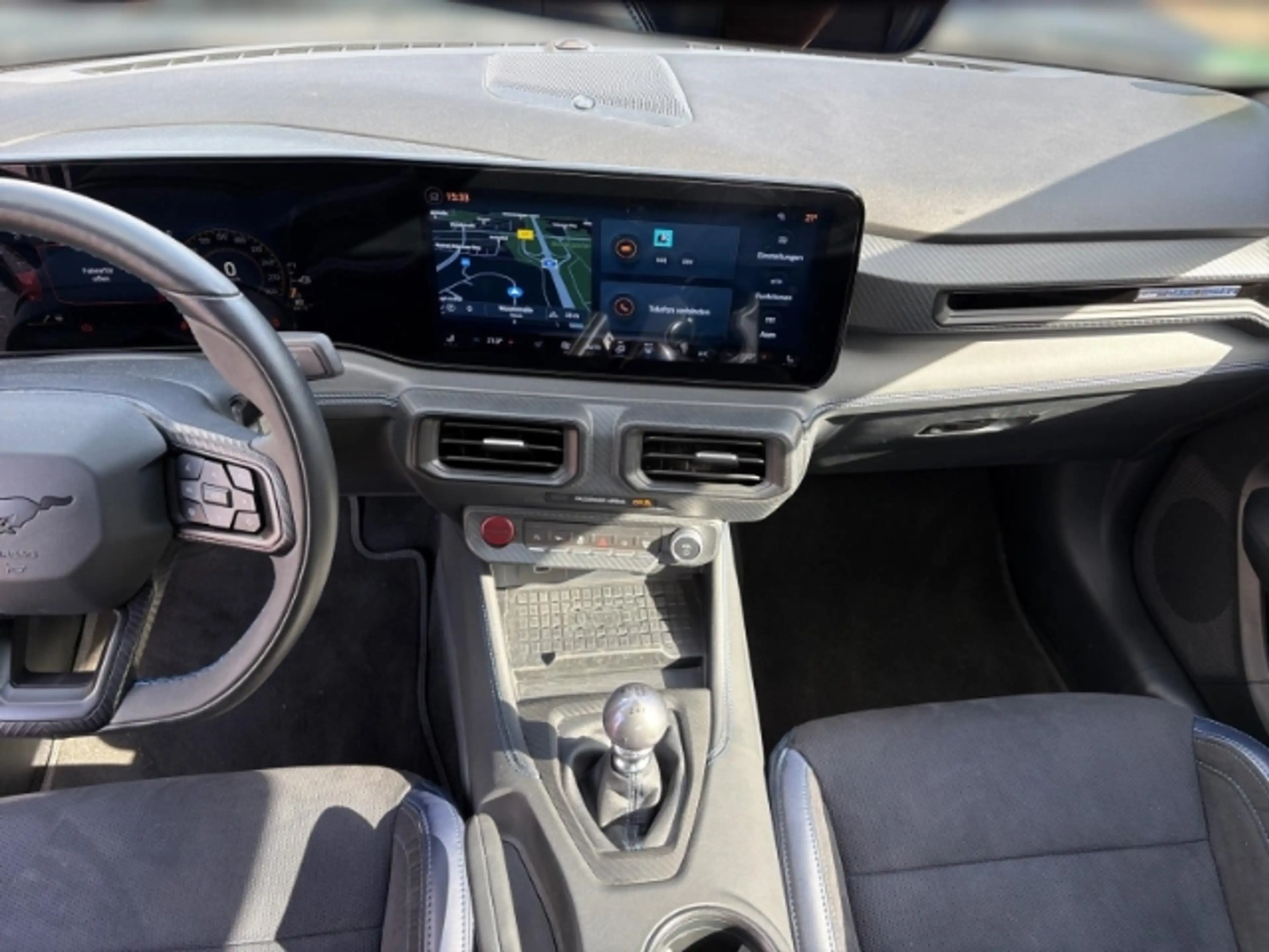 Ford Mustang Fastback 5.0 Ti-VCT V8 334 kW Dark Horse + Bremssä — photo 11