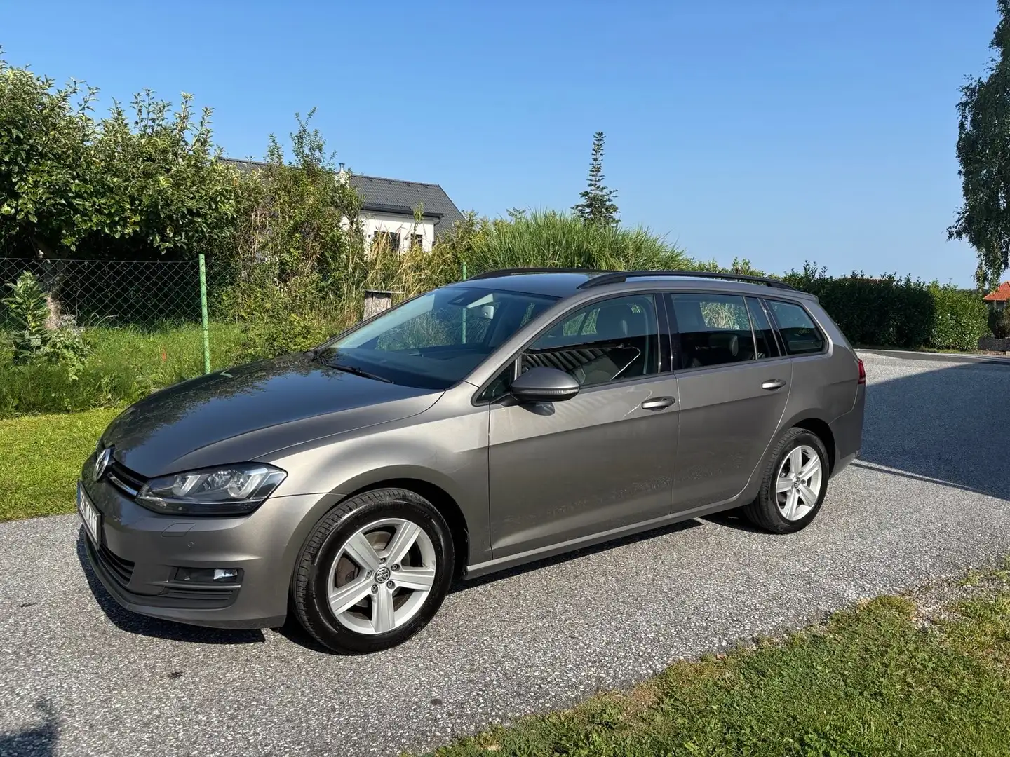 Volkswagen Golf Variant Golf Variant Comfortline 1,6 TDI Comfortline Grau - 1