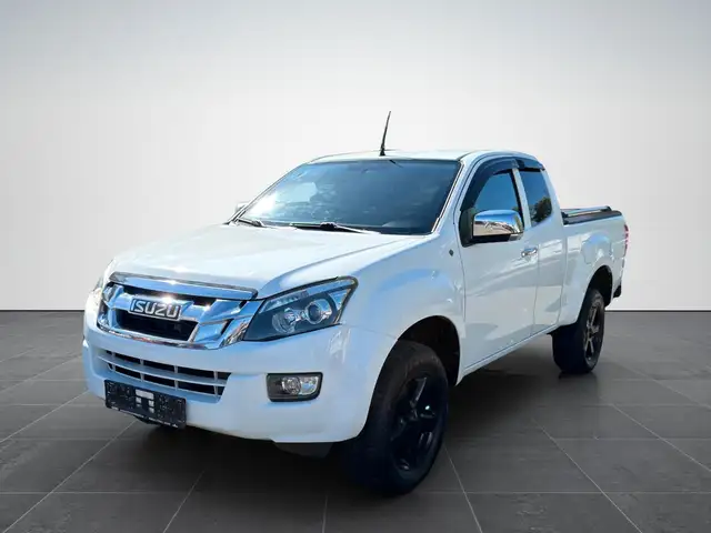 Isuzu D-Max Space Cab 4WD | GARANTIE | AHK