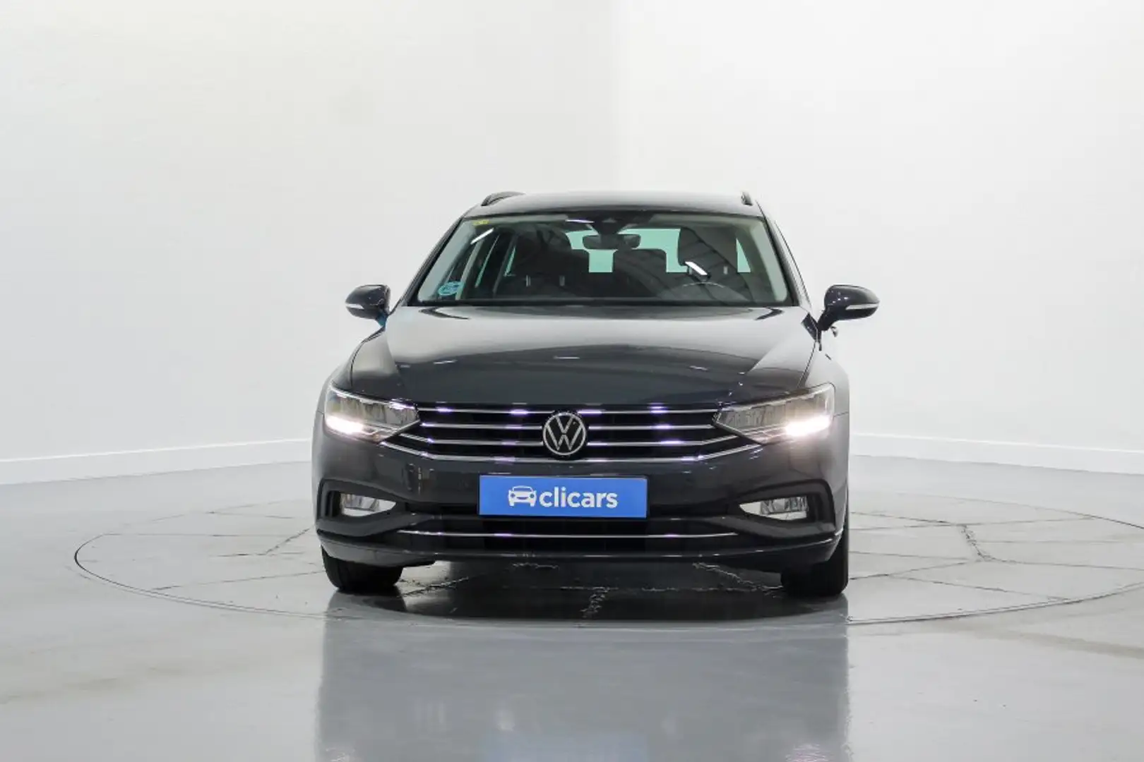 Volkswagen Passat Variant 2.0TDI EVO Executive 90kW DSG7 Gris - 2