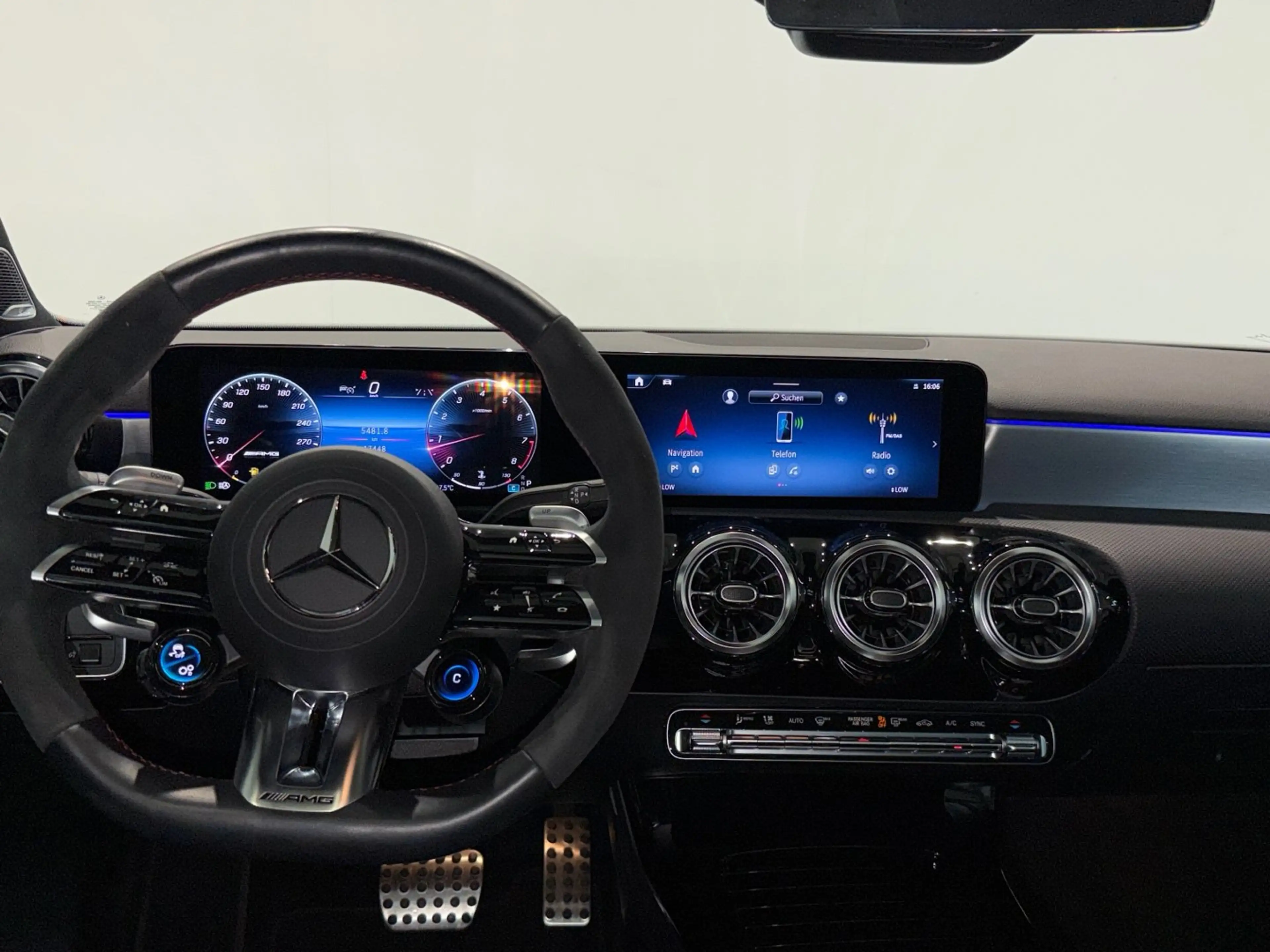 Mercedes-Benz A 45 AMG A 45 S AMG 4M+ Premium Night DriversP. Burmester — photo 9