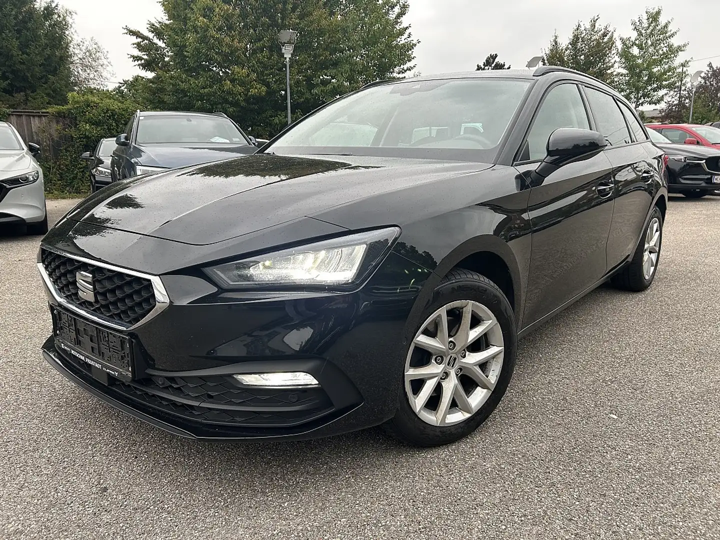 SEAT Leon ST TSI Style Schwarz - 1
