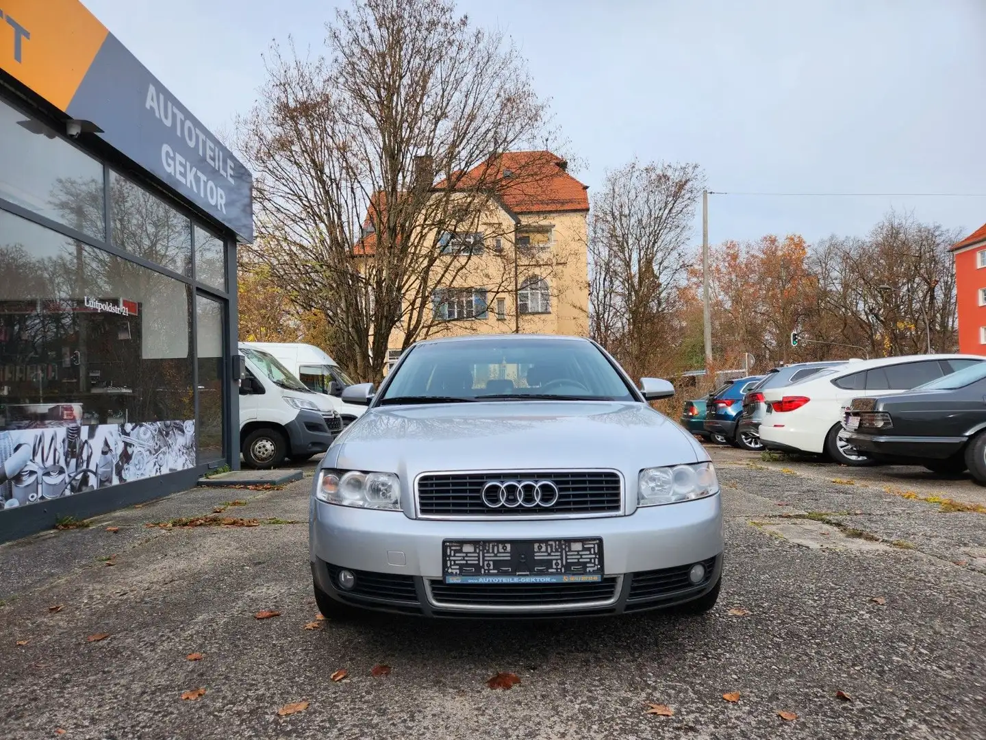 Audi A4 2.4 Avant*Automatik*Tüv*Klima*Ahk*Temp.*Sitzh - 2