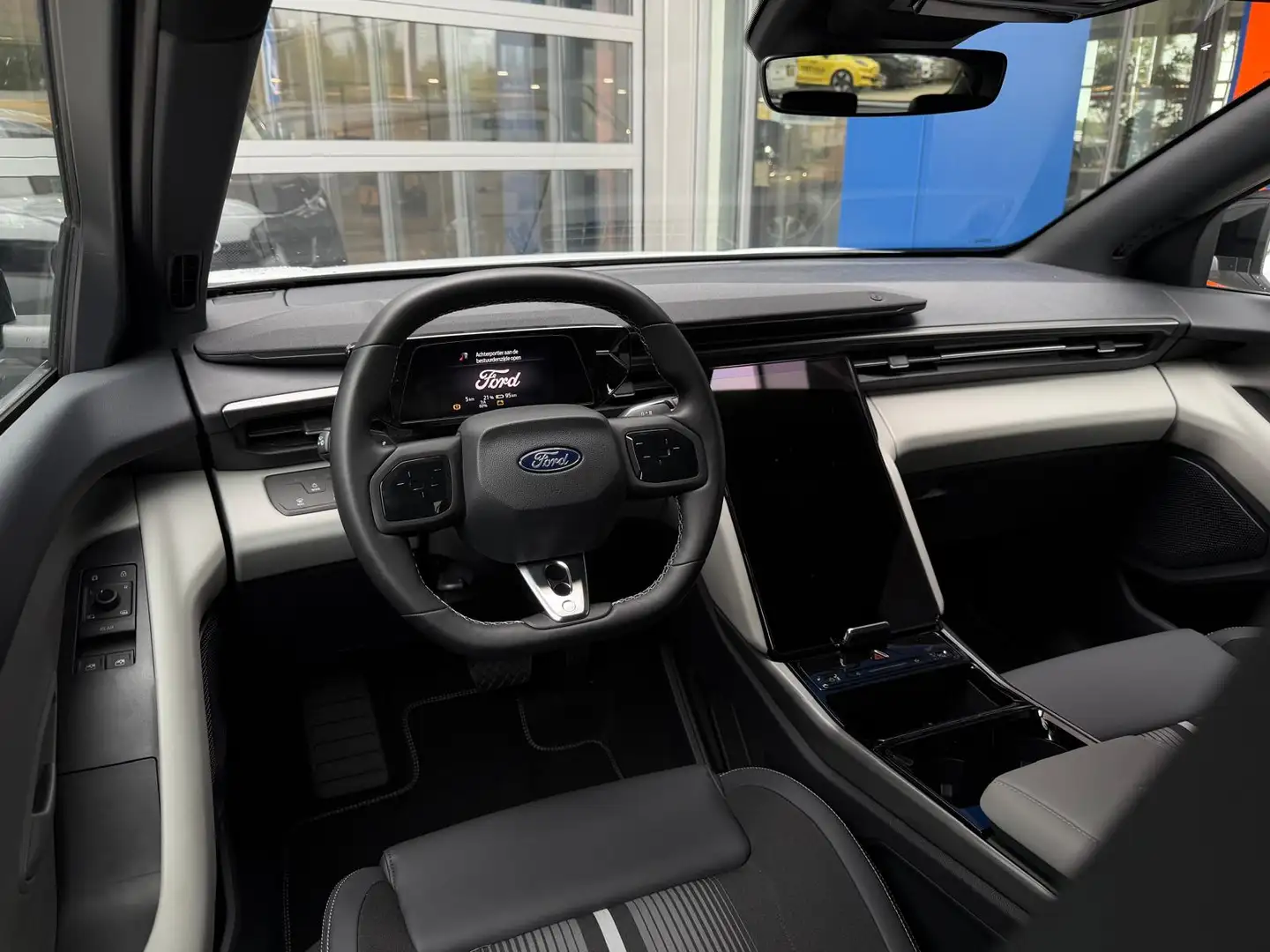 Ford Capri Extended Range RWD 77 kWh 286 PK | Trekhaak | Warm Wit - 2