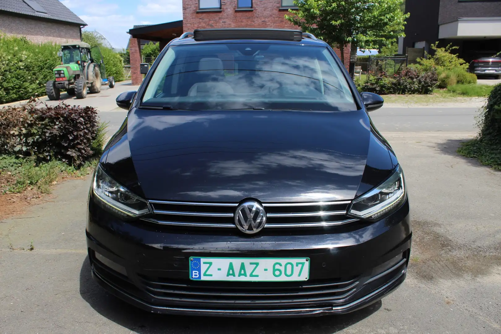 Volkswagen Touran 2.0 TDI DSG*NAVI*PANORAMA*LED* Schwarz - 2