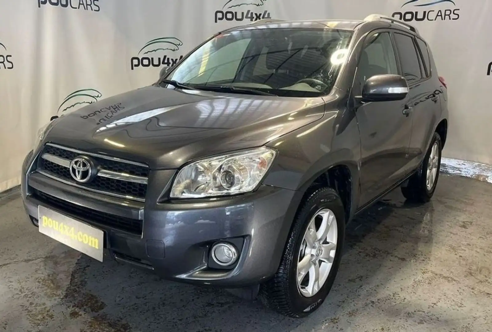 Toyota RAV 4 2.0 Sol Schwarz - 2