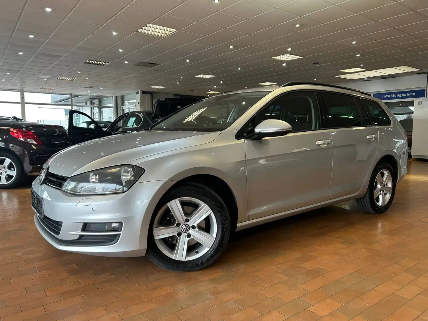 Volkswagen Golf VII Variant Comfortline BMT Silber - 1
