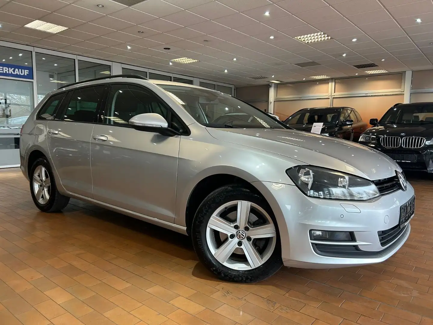 Volkswagen Golf VII Variant Comfortline BMT Silber - 2