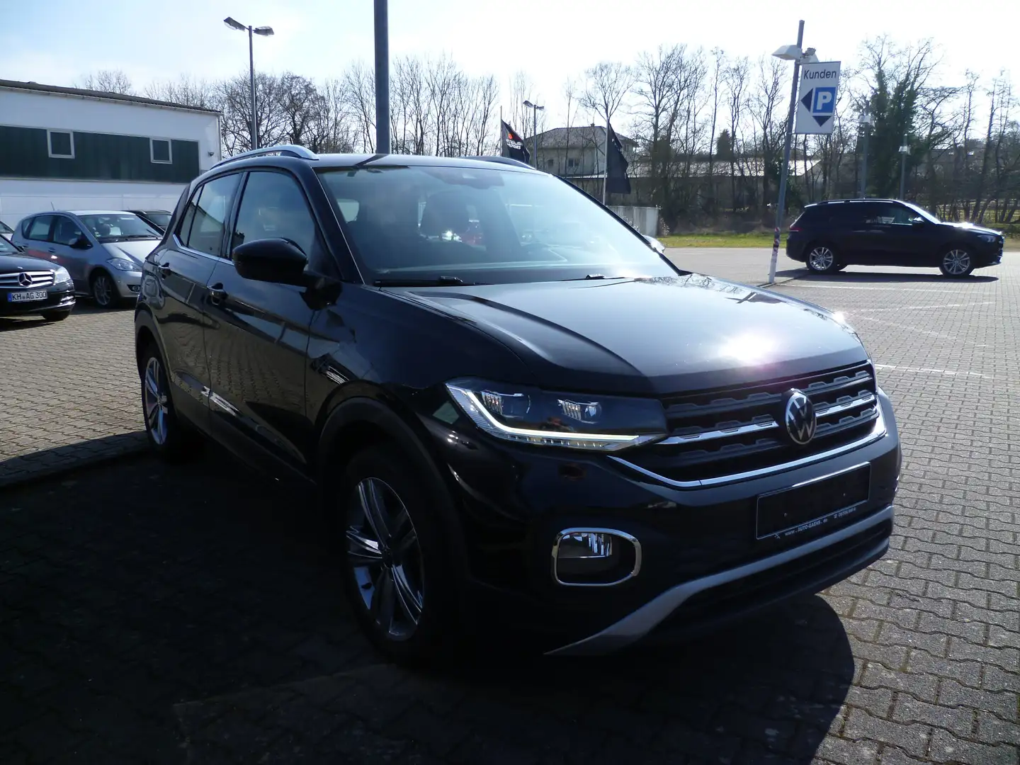 Volkswagen T-Cross 1,0 TSI Style LED ACC SHZ NAVIRückfahrkameraPTS Schwarz - 1