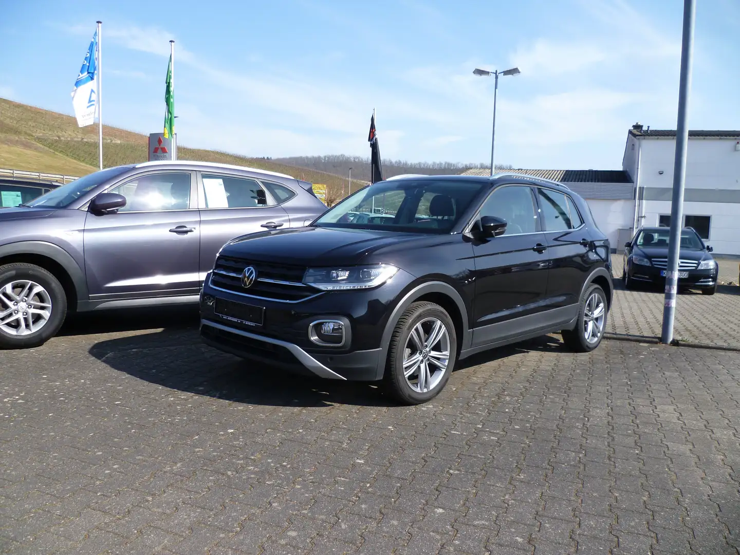 Volkswagen T-Cross 1,0 TSI Style LED ACC SHZ NAVIRückfahrkameraPTS Schwarz - 2