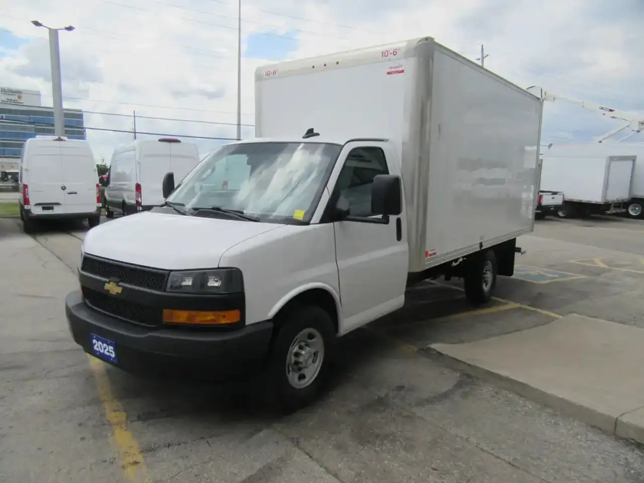Chevrolet Express 3500 снимка Chevrolet Express 3500