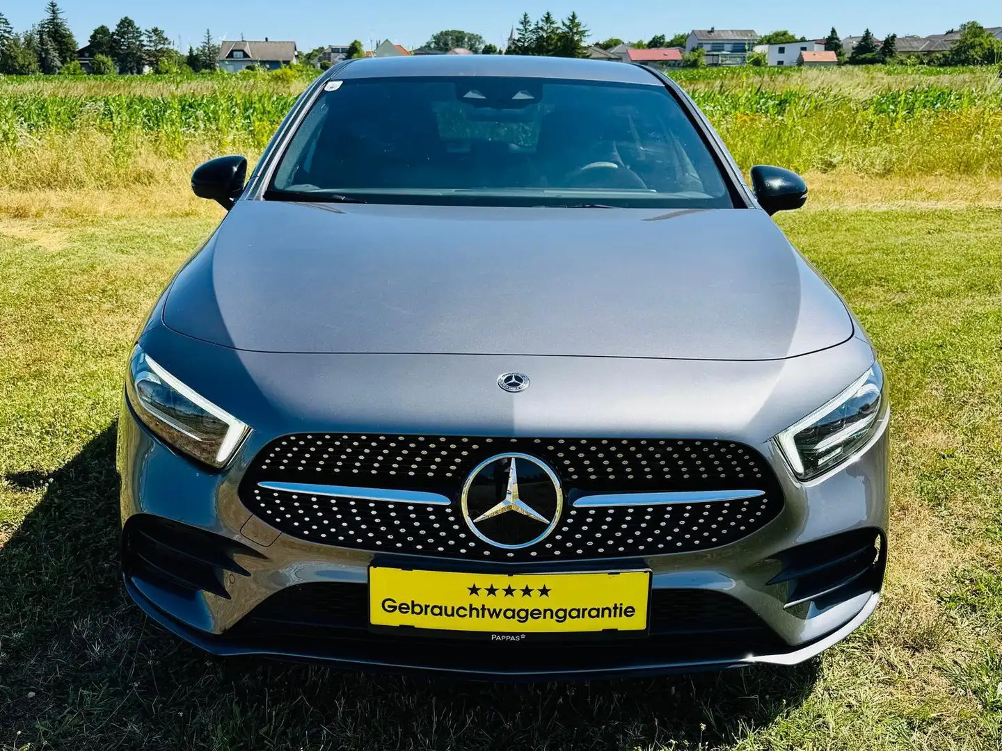 Mercedes-Benz A 180 A 180 Automatik Grau - 1