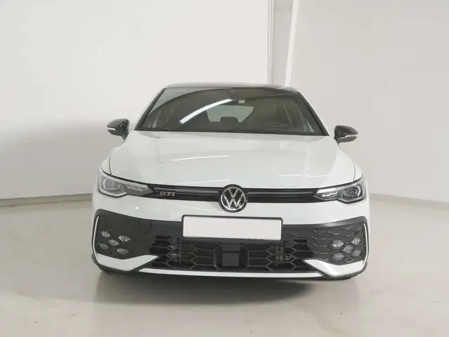 Volkswagen Golf view 4