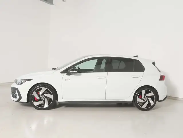 Volkswagen Golf view 5
