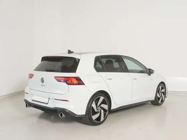 Volkswagen Golf view 12