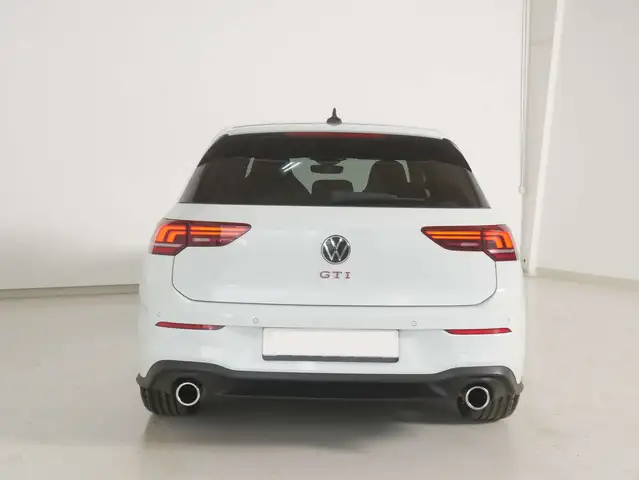 Volkswagen Golf view 13