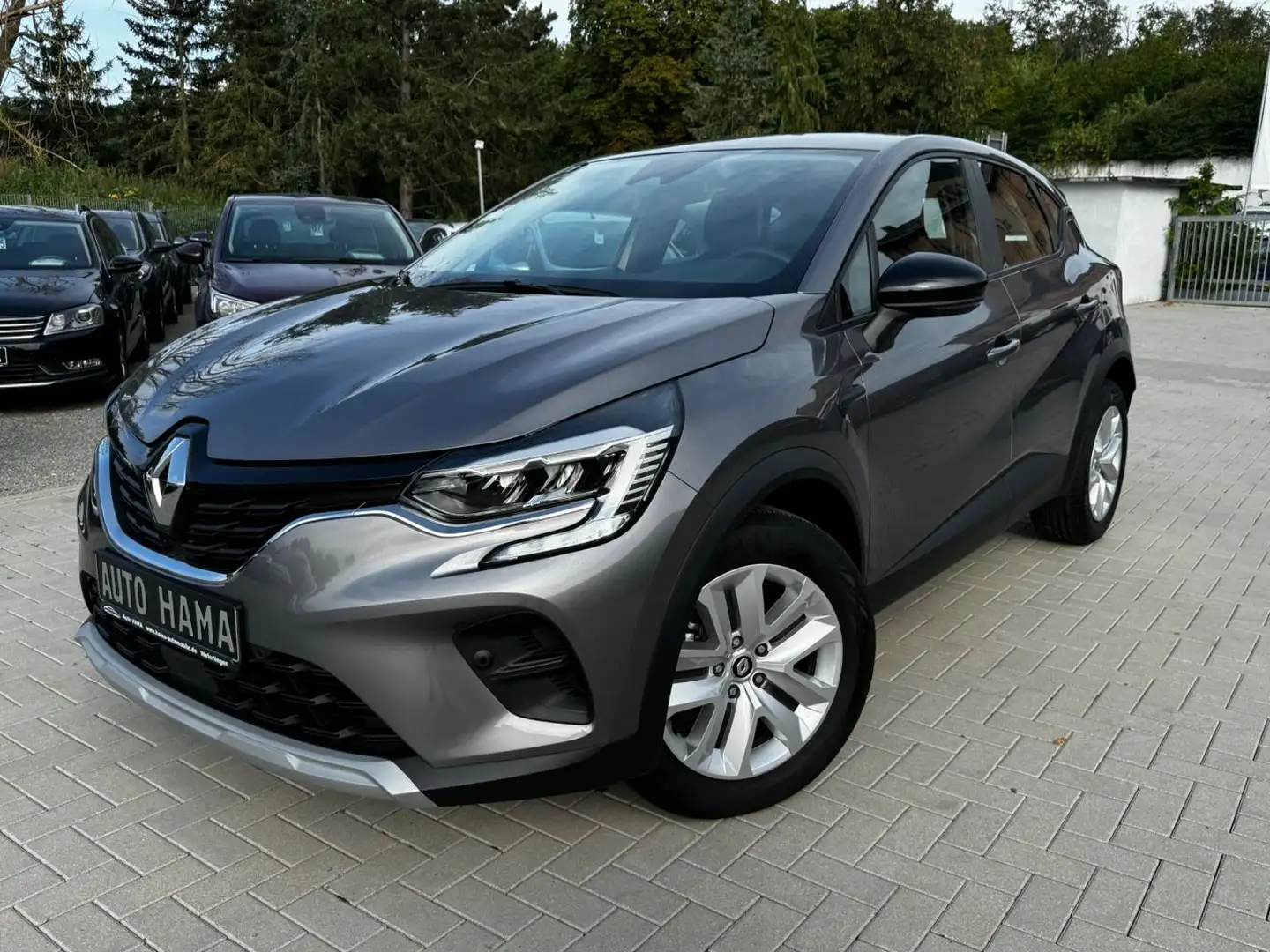 Renault Captur Zen 91PS *SHZ*APP*LED*KAM*6TKM* Grau - 1