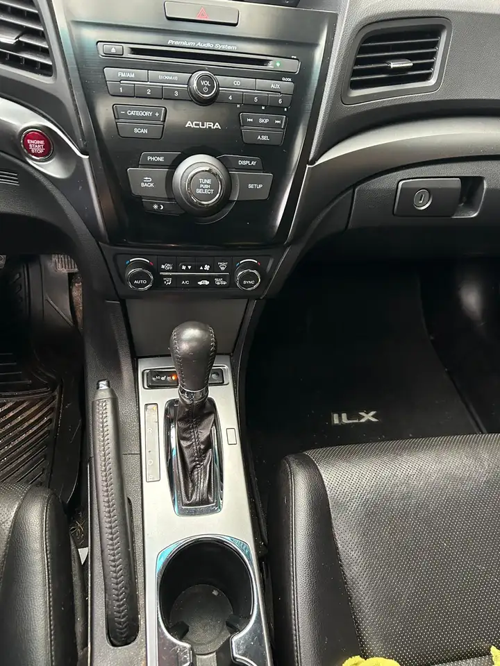Acura ILX снимка Acura ILX