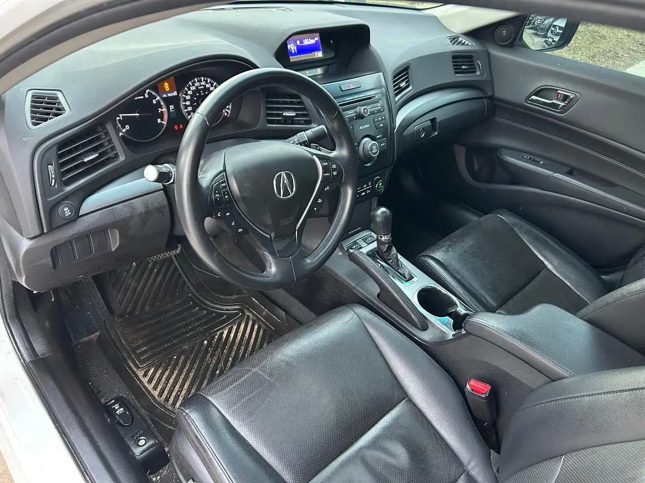 Acura ILX снимка Acura ILX