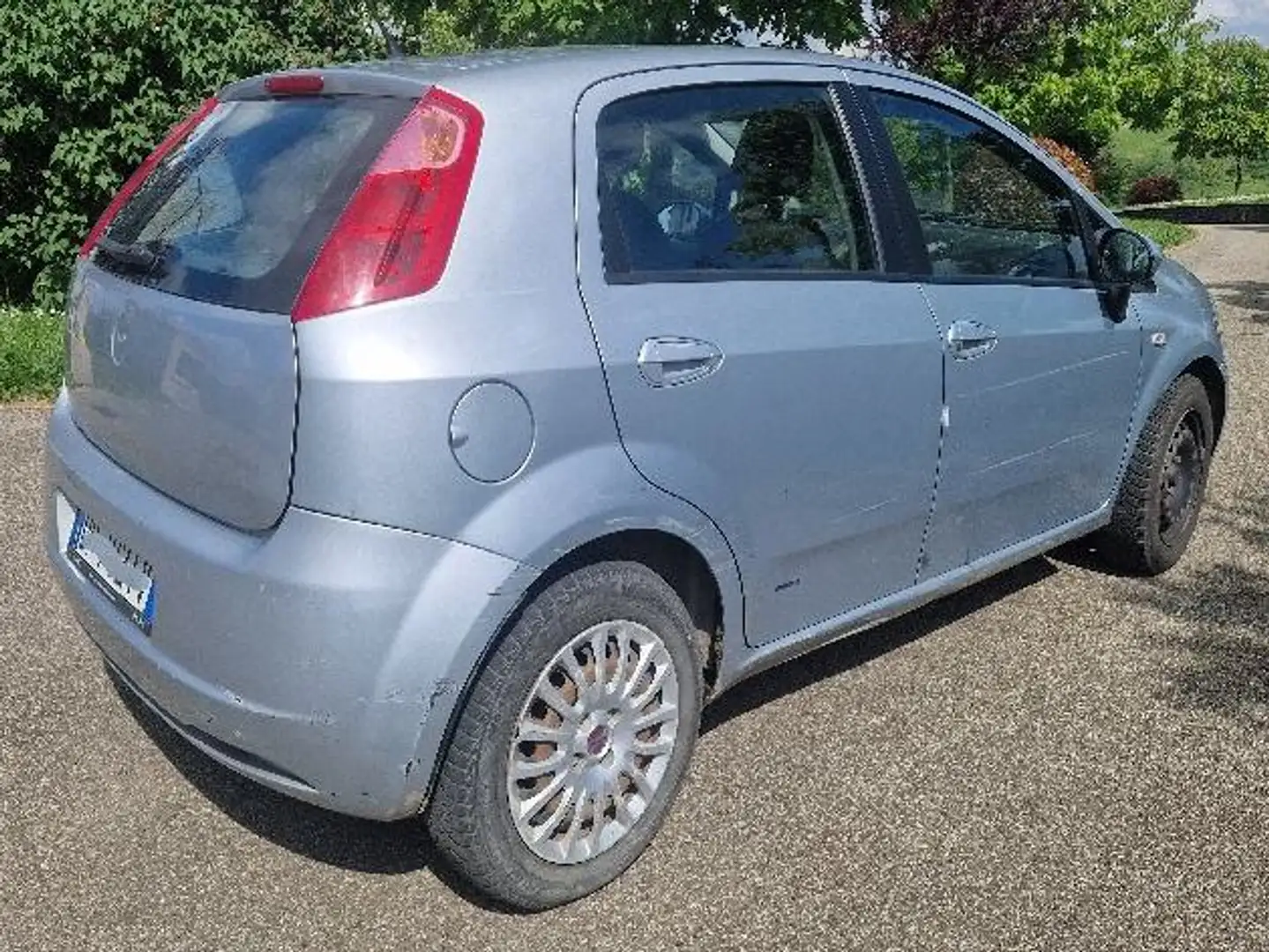 Fiat Punto 1.2 Dinamic Srebrny - 2