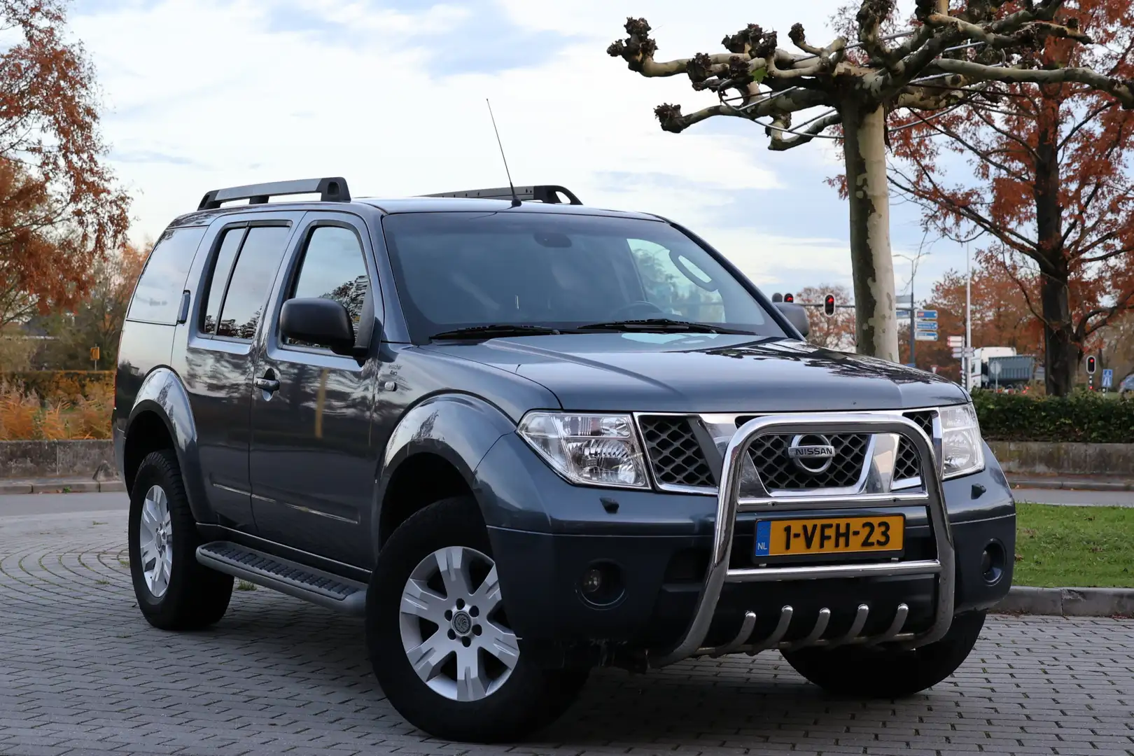 Nissan Pathfinder 2.5 SE Comfort 175 PK | Automaat | Grijs kenteken - 2