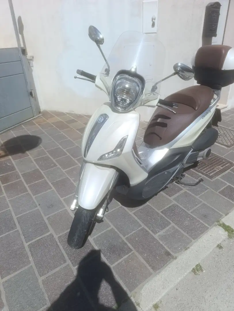 Piaggio Beverly 300 Alb - 2