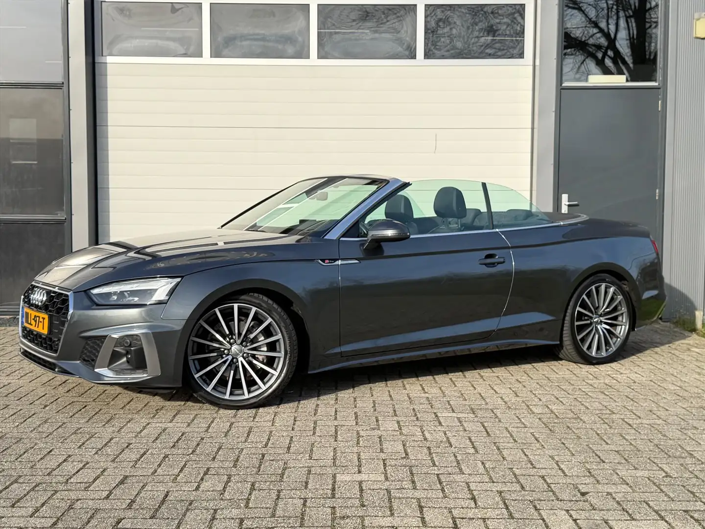 Audi A5 Cabriolet 40 TFSI 204pk Stronic quattro Grau - 2