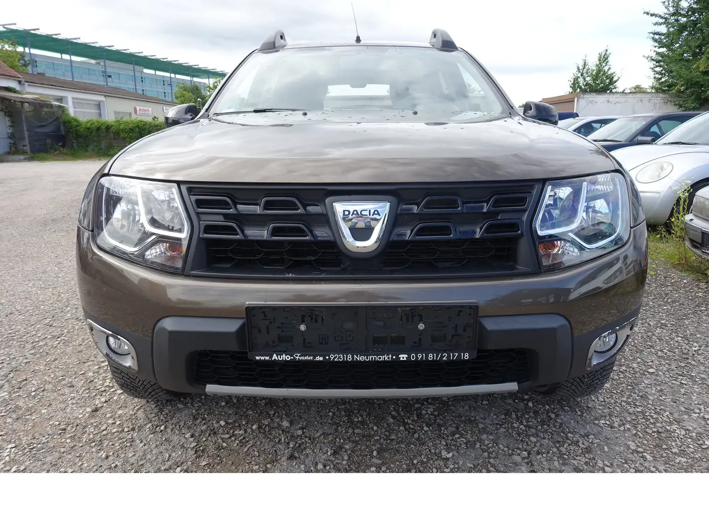 Dacia Duster Black Shadow 4x2 Navi Kamera Sitzheizung Braun - 2