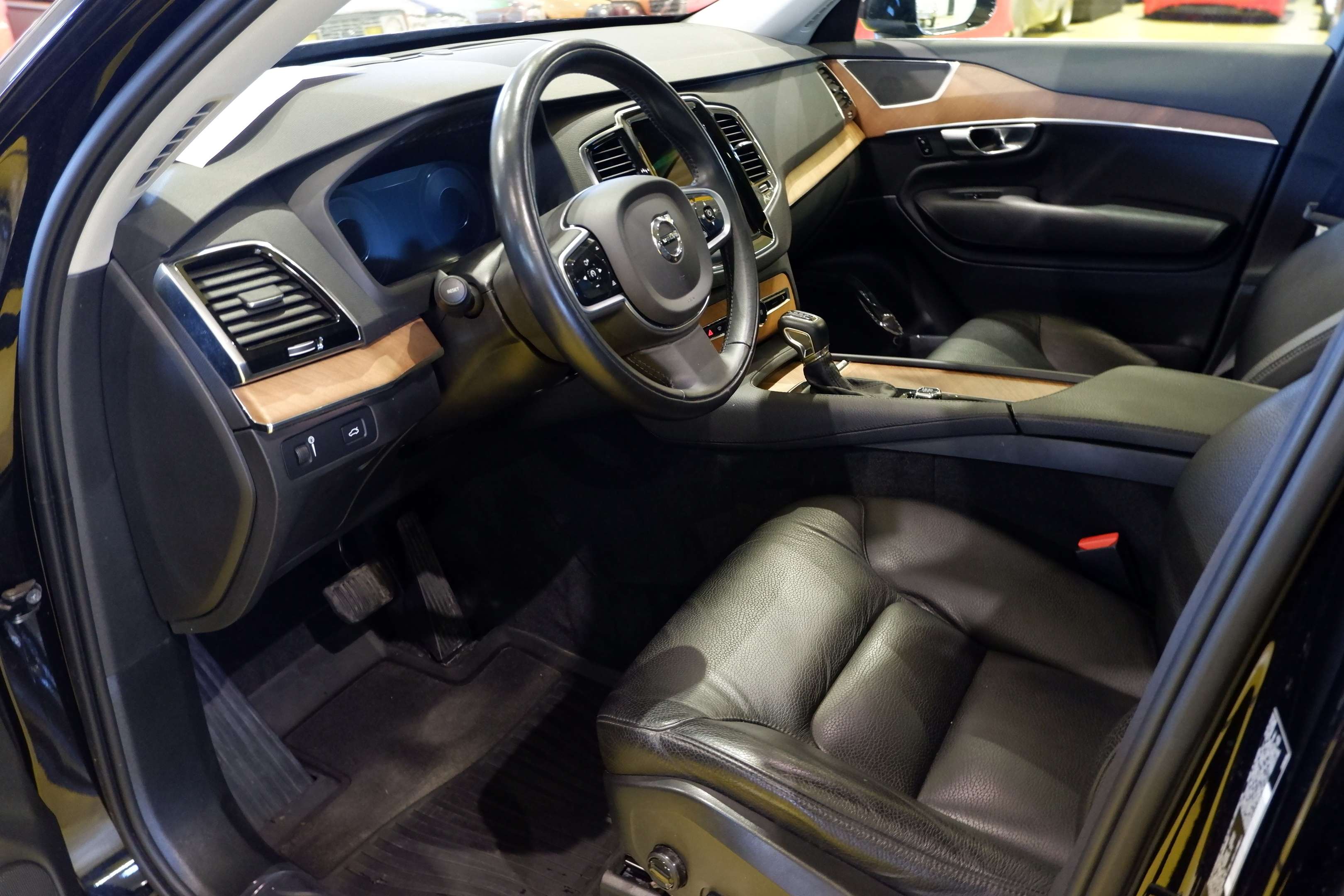 2022 Volvo XC90 B6 AWD , 7 PASS,WINTER PACK,AUTO PILOT ET + thumb 13