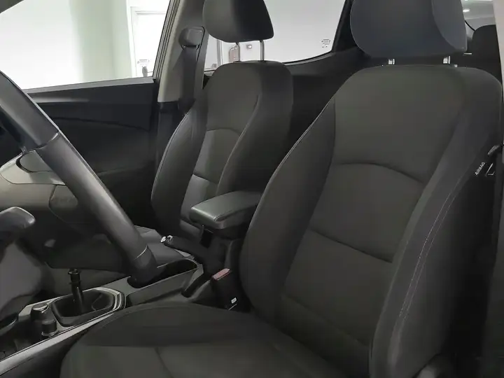 SsangYong Tivoli 2024, foto 21