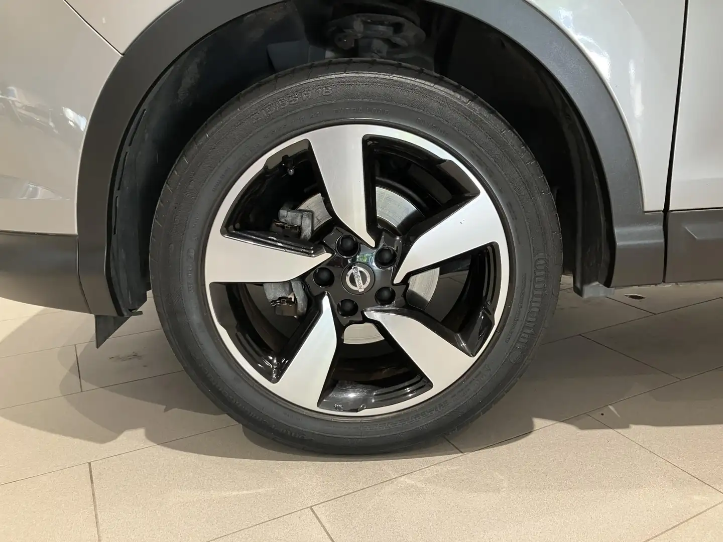 Nissan Qashqai 1.2 N-Connecta 116 PK | 360 Camera | Bluetooth | P Grau - 2