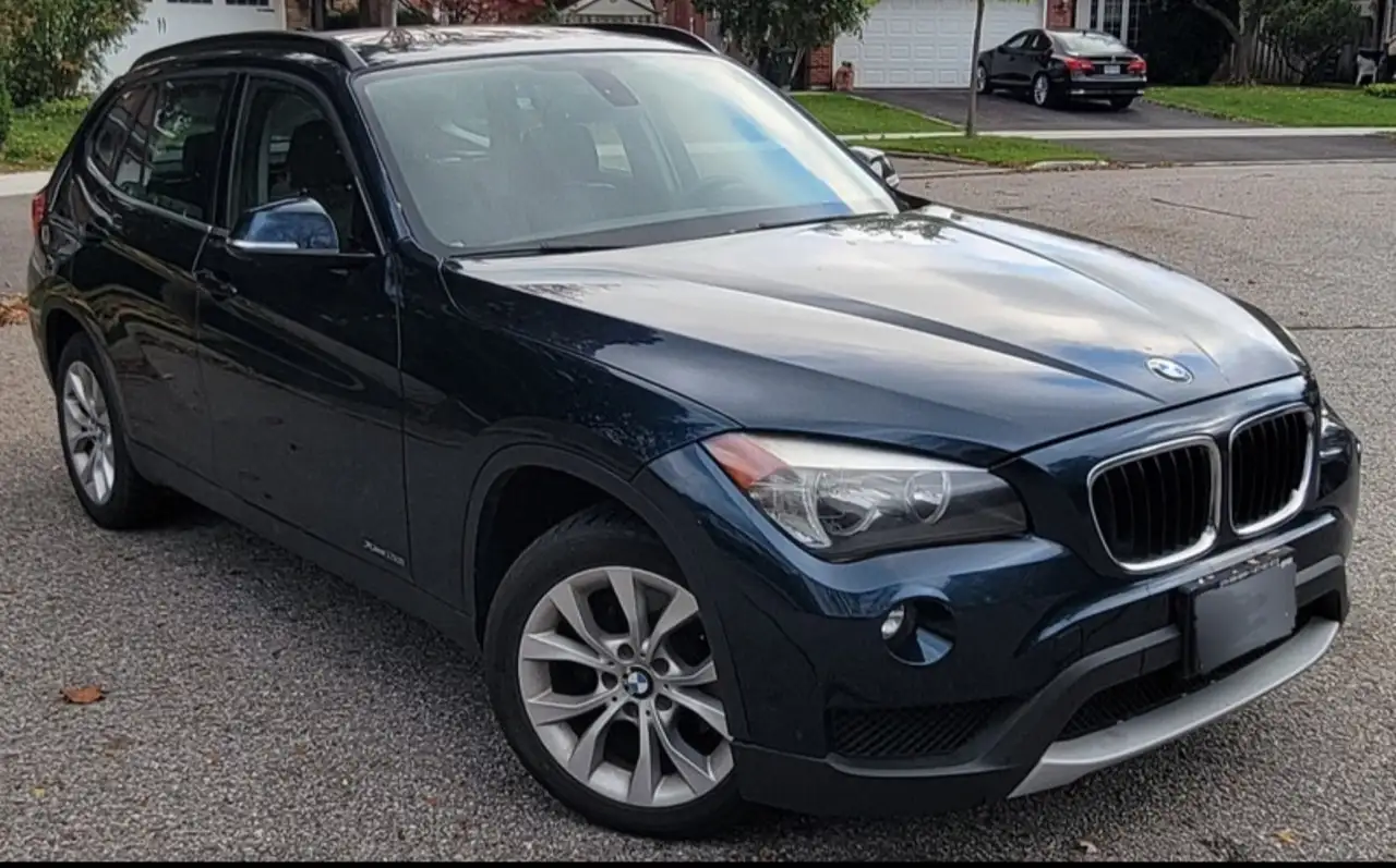 BMW X1 photo BMW X1