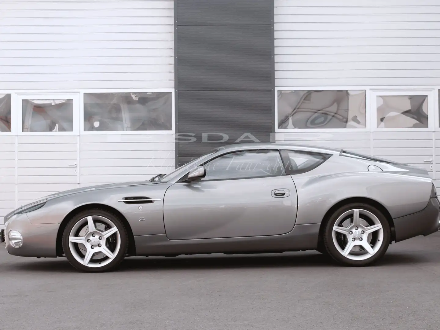 Aston Martin DB7 Zagato Silber - 2