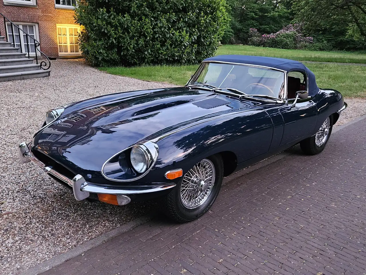 Jaguar E-Type 4.2 Series II Roadster, foto 3